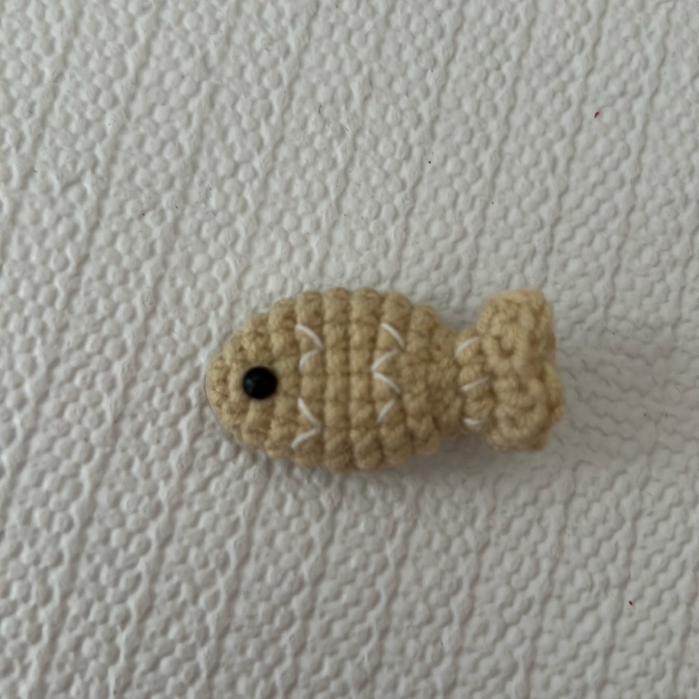 New handcrafted fish design hair clip